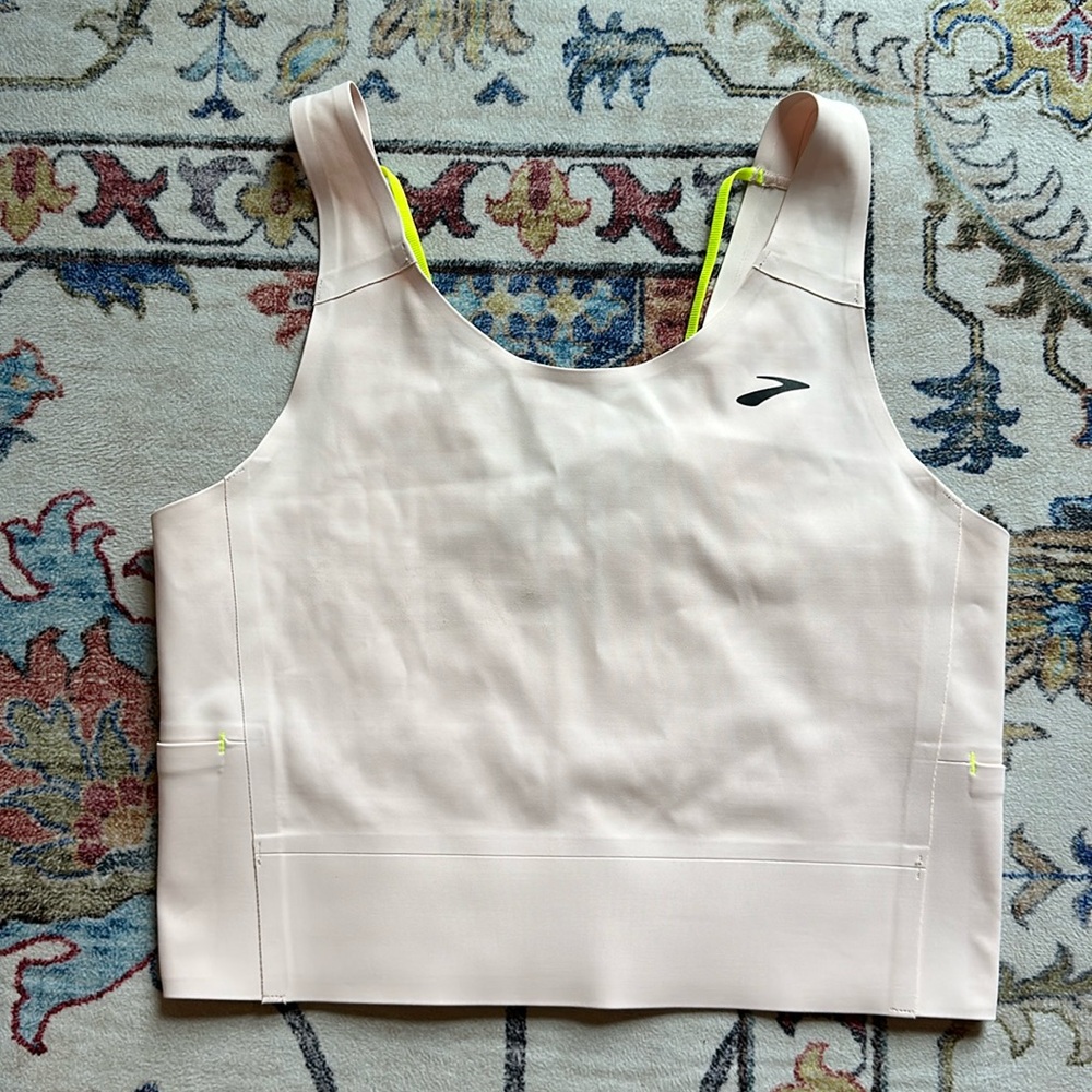 Brooks - Tank - Size M